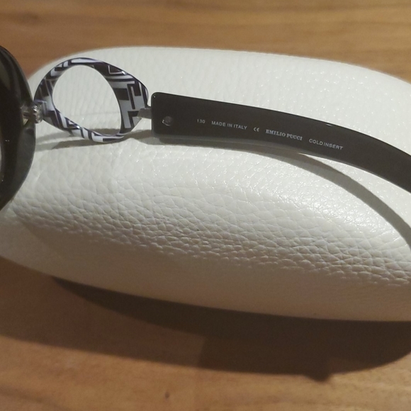 Authentic Emilio Pucci Sunglasses - Picture 5 of 7